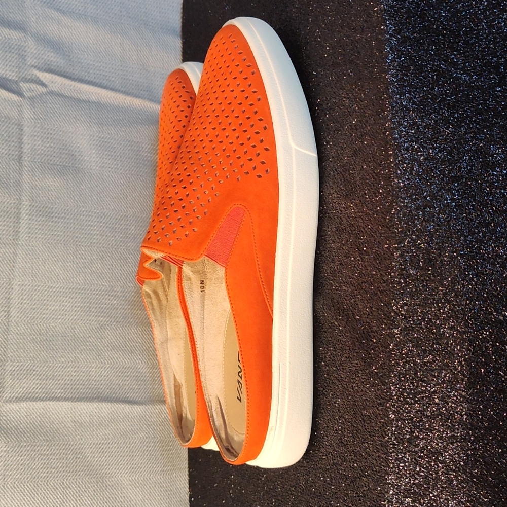 Van Eli Sport Mules - Picture 3 of 6